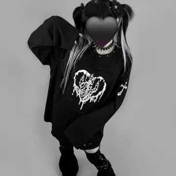 Dimmoire 디무아르 Bloody Altar 롱T Black