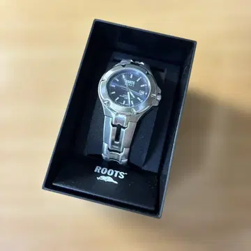 새상품급 ROOTS 손목시계 남성용 캐나다 루츠