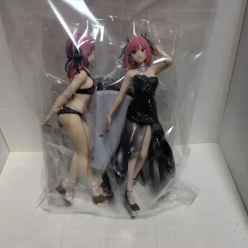 5등분의 신부 피규어 세트입니다.