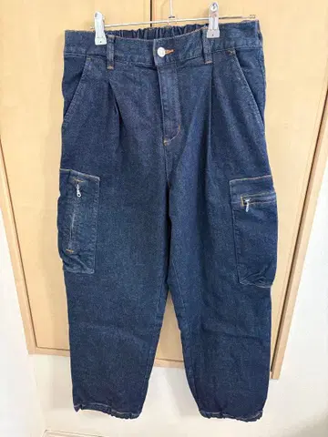 zucca 하이퍼 스트레치 데님 팬츠 [ 다크 네이비 ]