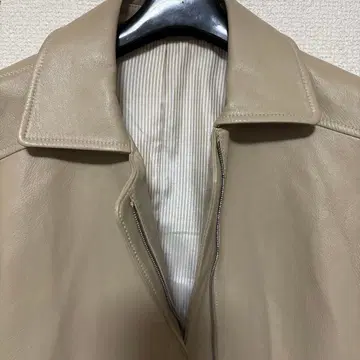 레리안 베이지 양가죽 자켓