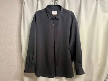 [welise/웨라이즈] 리치 드레이프 스무스 셔츠 (차콜)