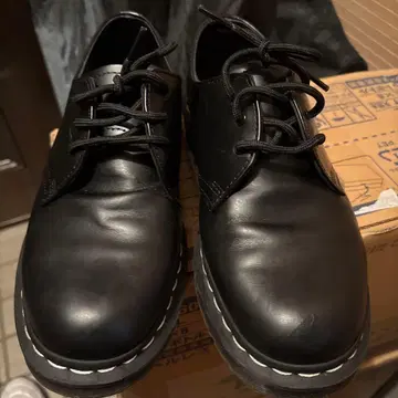 Dr. Martens 마틴 original 화이트 스티치 3 홀 27