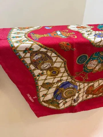 트루사르디 스카프 실크 100%