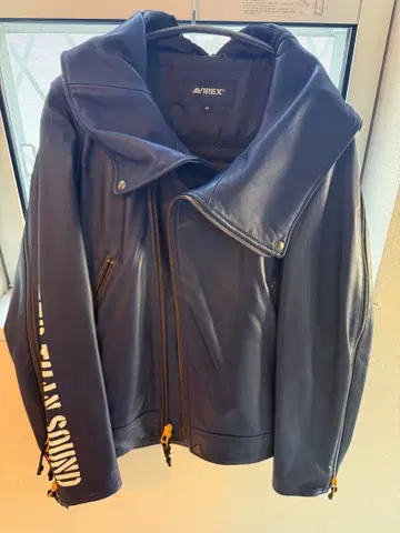 AVIREX 네이비 가죽 자켓 후드 부착