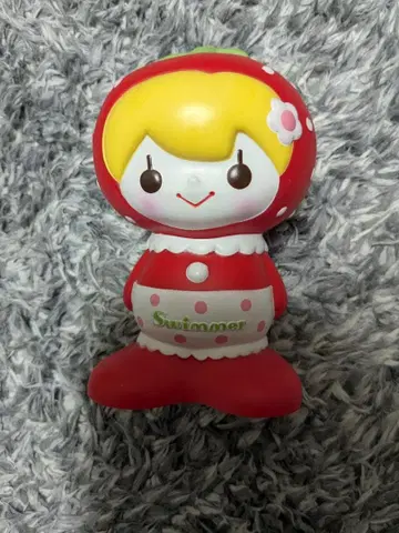 [SWIMMER] 딸기 디자인 저금통