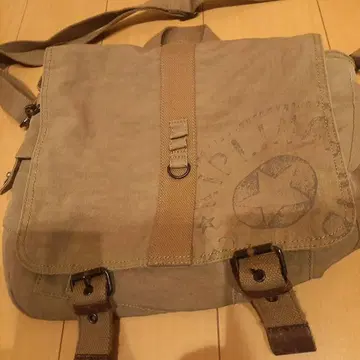 kipling 카키 밀리터리 숄더백