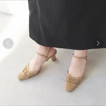 완판템 Le Talon (르 탈롱) 크로셰 레이스 앵클 샌들