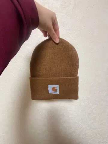Carhartt 브라운 니트 모자