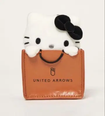 헬로키티 유나이티드 애로우즈 콜라보 참 마스코트 블랙