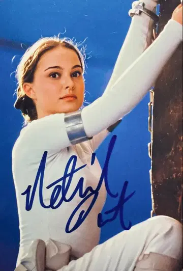 나탈리 포트만 친필 사인 사진 스타 워즈 bw