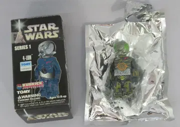 MEDICOMTOY STARWARS01/KUBRICK 100% 4-LOM