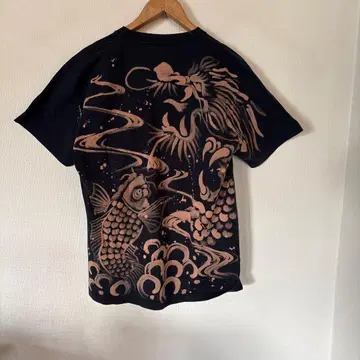 일본풍 잉어 디자인 T셔츠 블랙 그리머glimmer