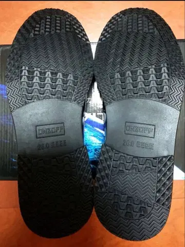 ON/OFF 블랙 로퍼 260 EE