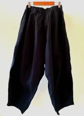 누누포름 nunuforme 포인트 팬츠 블랙 사루엘