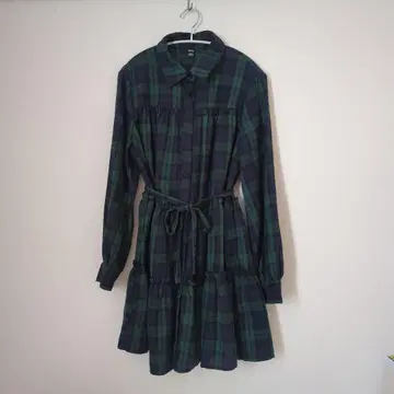 체크 무늬 긴팔 셔츠 원피스