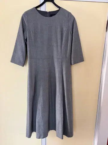 요시에 이나바 고급 심플한 원피스