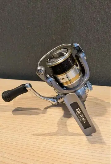 [새상품급] REVROS MX2000 스피닝 릴 수납 봉투 포함