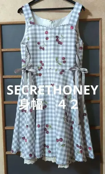 SECRET HONEY 체리 프린트 슬리브리스 원피스 가슴 너비 42cm