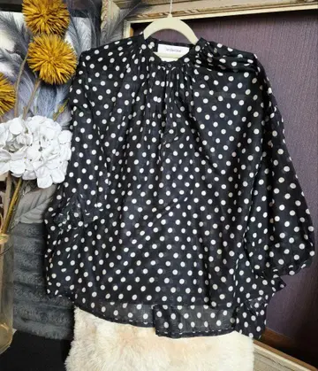 Veritecoeur 베리떼꾸르 도트 블라우스