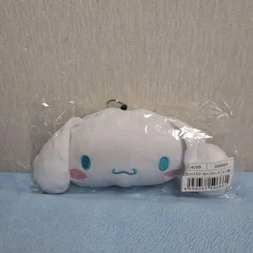 시나모롤 페이스 릴 패스 케이스