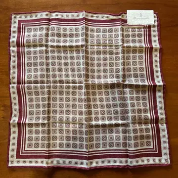 [미사용 새상품] 브루넬로쿠치넬리 100% 실크 포켓 치프 이탈리아제