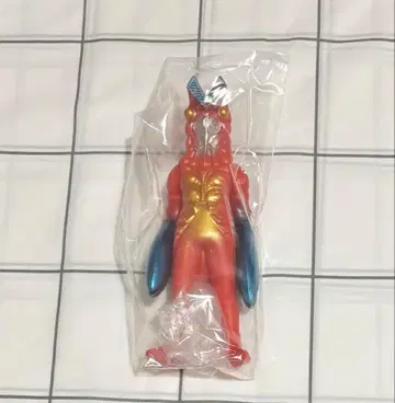 KAIJU COLORS 카이주 컬러즈 소프트 비닐 울트라맨 발탄 성인