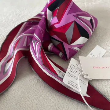 미사용품 에밀리오 푸치 스카프 올 패턴 실크 이탈리아제