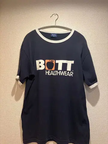 BOTT HEALTHWEAR 네이비 링거 T셔츠