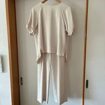 유나이티드 애로우즈 크림색 반팔 셋업 팬츠