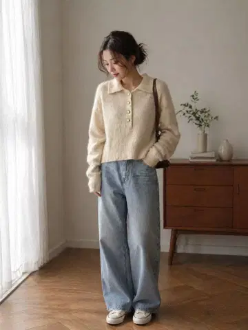 카라 부착 니트 베이지 골드 버튼 깔끔한 캐주얼 성숙 큐트 한국 스타일