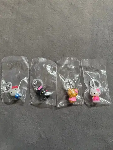 헬로키티 가챠가챠 메지루시 액세서리