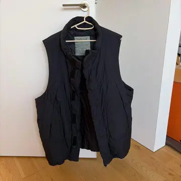 Freaks Store 다운 베스트