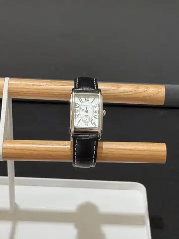 해밀턴 아드모어 작동품