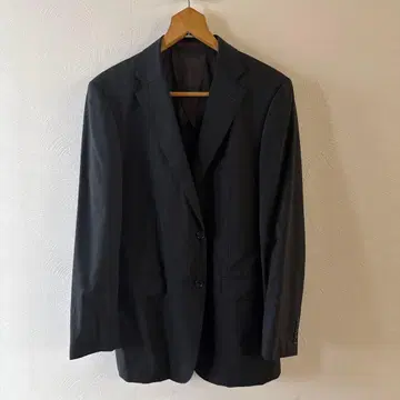 새상품급 남성용 정장 자켓 블랙 스트라이프 M 사이즈