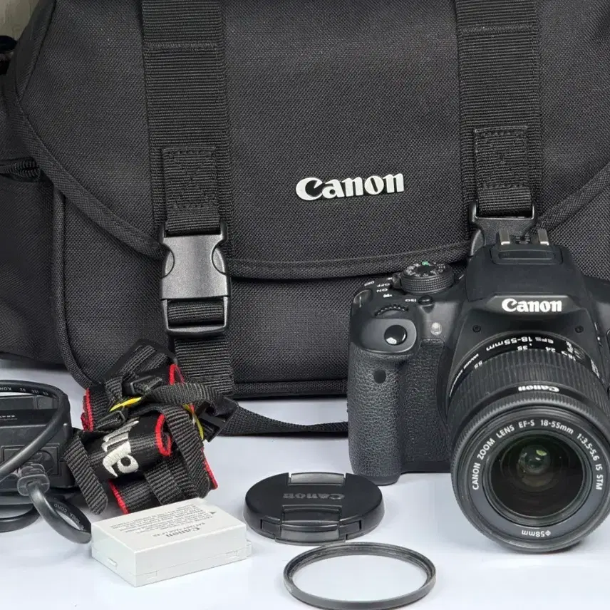 캐논 EOS 700D DSLR 카메라