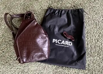 PICARD 다크 브라운 크로커다일풍 백팩