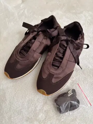 [ LE TALON ] L 2WAY 리본 스니커즈 24 브라운