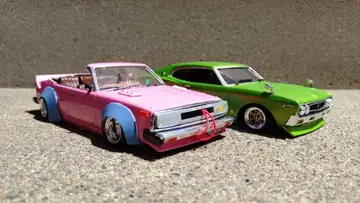 아오시마 1/24 완성품 2대 세트 가도 레이서 그라찬