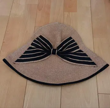 Athena New York 아테나 뉴욕 스트로우 햇