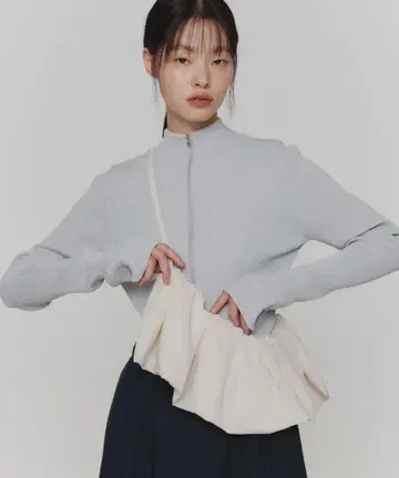아모멘토 리브 니트 집업 가디건