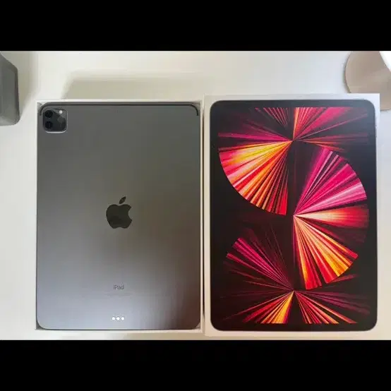 배터리89/Ipad Pro11 3세대/256GB/Wifi/m1칩
