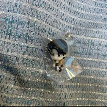 진격의 거인 리바이 가챠가챠 키링