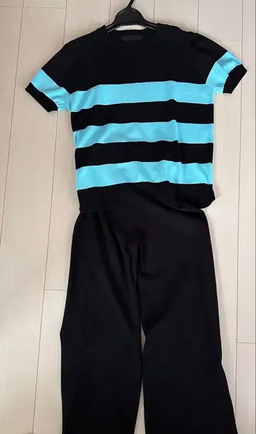 미카레미카레 니트 셋업