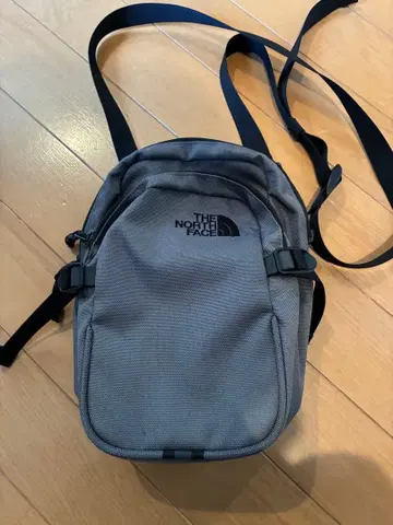 THE NORTH FACE 숄더백 그레이