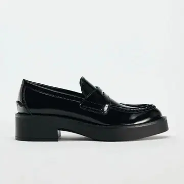 ZARA 블랙 로퍼 통굽 미들힐 블랙