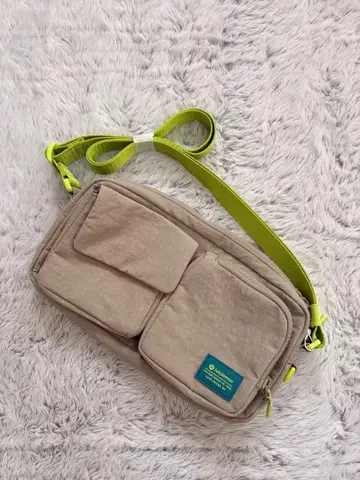 lululemon Multi-Pocket Crossbody 사코슈