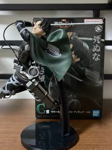 진격의 거인 제일복권 C상 리바이 피규어 & 아크릴 스탠드 세트