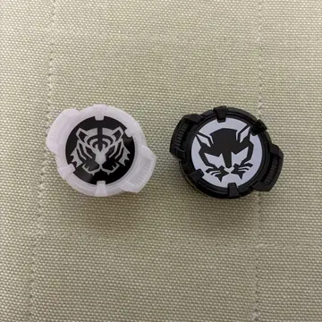 가면라이더 기츠 코어id 갈룬 랜서