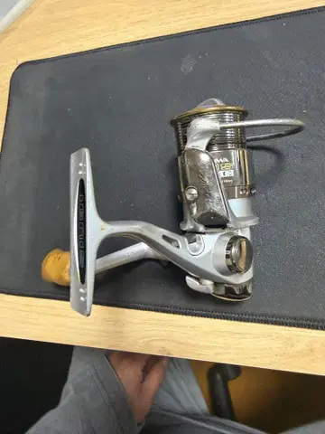 다이와 토너먼트 ISO 2000C 스피닝 릴 올드 Daiwa